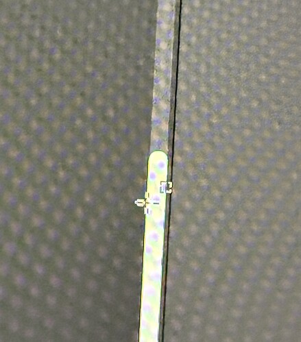 Tool icon stays over scroll bar